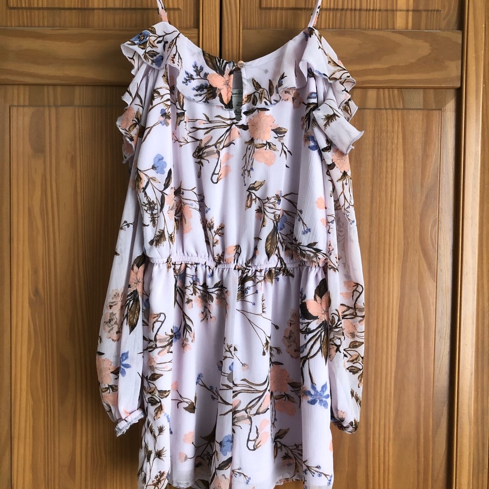 Romper - Picture 2 of 2